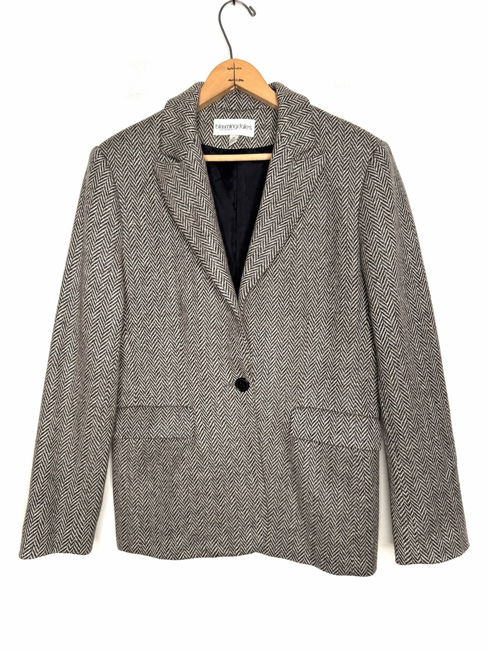 Bloomingdale’s Black and Tan Herringbone Blazer 100% Cashmere Size 12 Petite